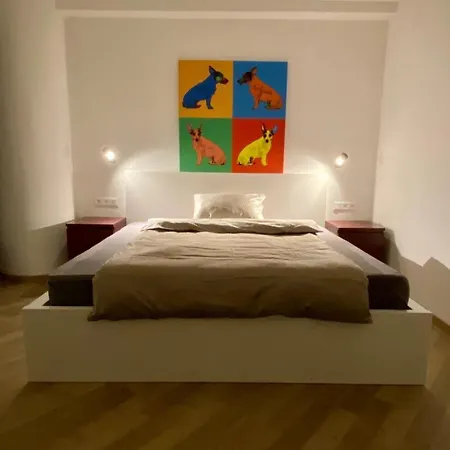 Lovely In The Centre Братислава