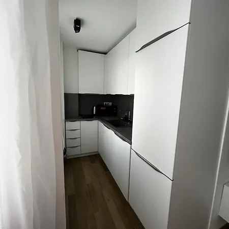 Lovely In The Centre Апартаменти *